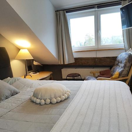 フロロンヴィル Chez Monsieur Bed & Breakfast エクステリア 写真