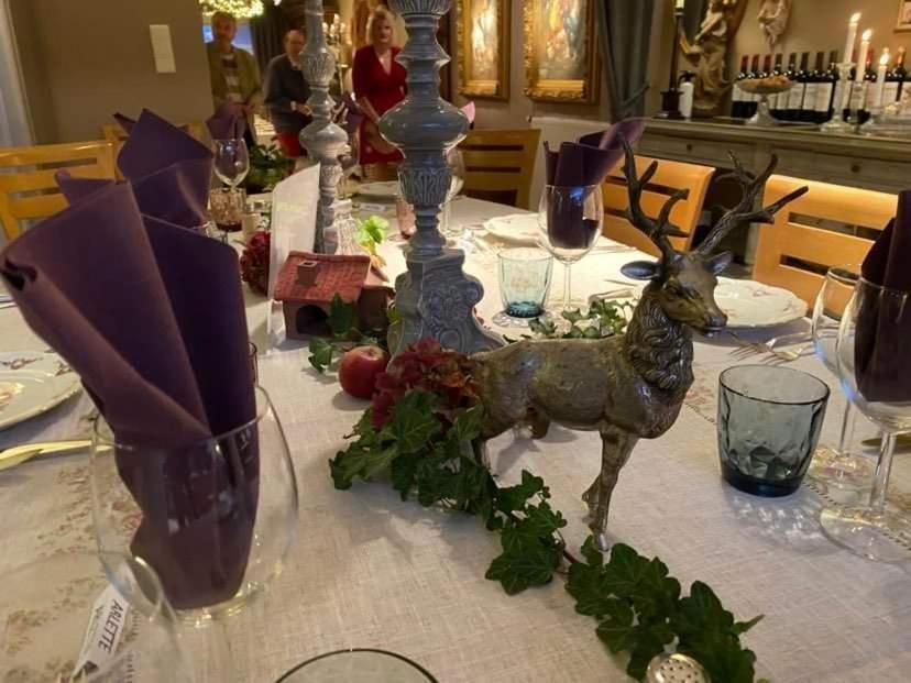 フロロンヴィル Chez Monsieur Bed & Breakfast エクステリア 写真