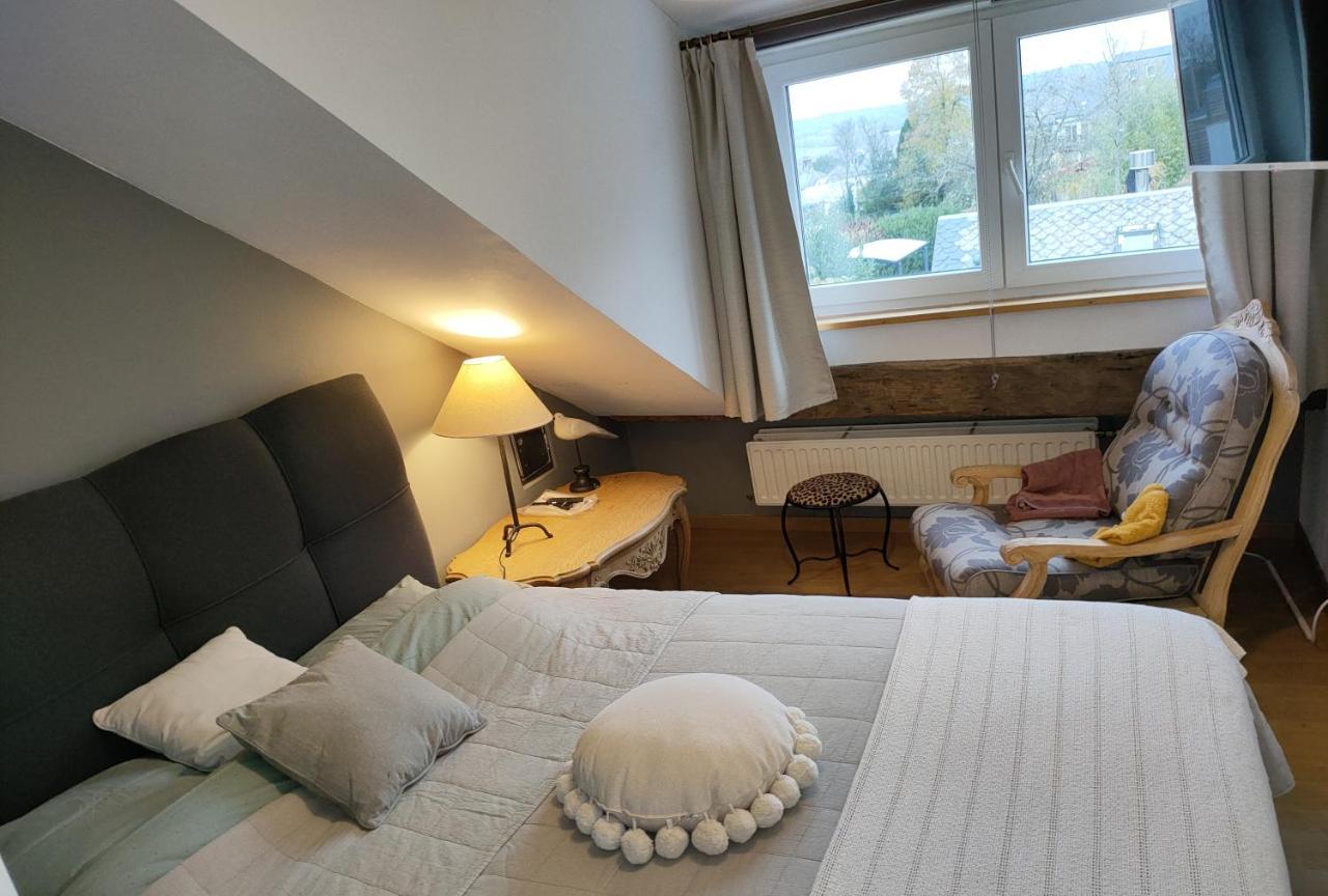 フロロンヴィル Chez Monsieur Bed & Breakfast エクステリア 写真